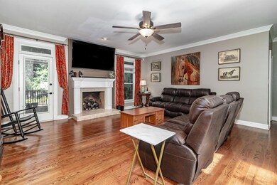 6-web-or-mls-851 PARK CHASE DR A(c)--2