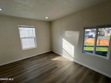 2258 E Clay Ave, Fresno, CA 93701 - photo 7