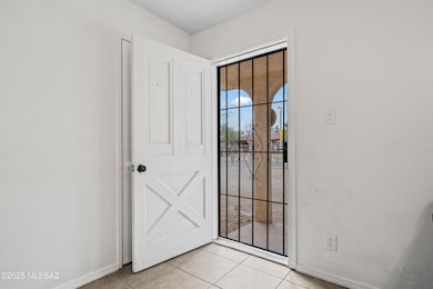 758 W Santa Paula St, Tucson, AZ 85706 - photo 5