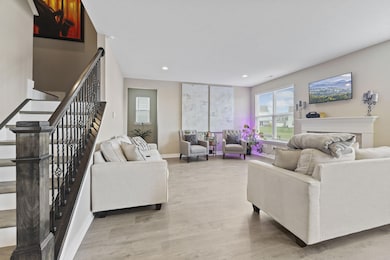 2436 Creek Bank Dr, Columbus, IN 47201 - photo 5