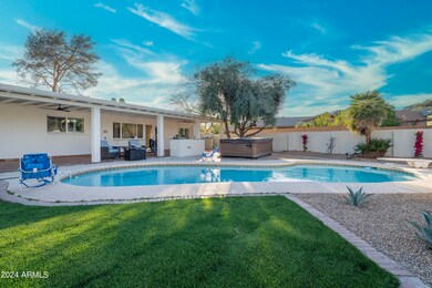 3008 Rear Lawn View