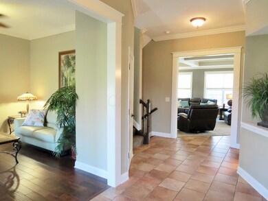 Foyer/Entry Way