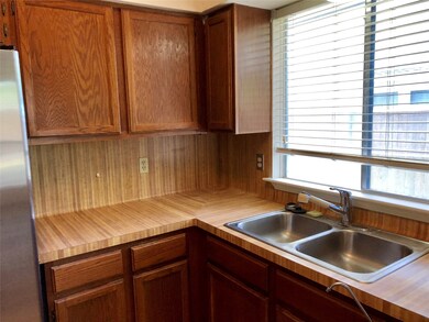 15650 Pebble Lake Dr, Houston, TX 77095 - photo 7