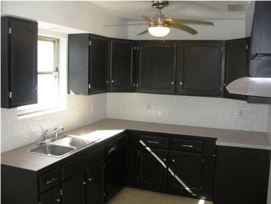 Updated Kitchen w/ New Counters and Sink