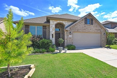 1802 Silver Oaks Dr, Gainesville, TX 76240 - photo 3