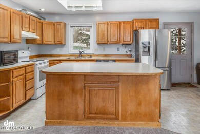 08-Kitchen