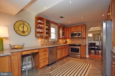 4334 Stream Bed Way, Alexandria, VA 22306 - photo 3