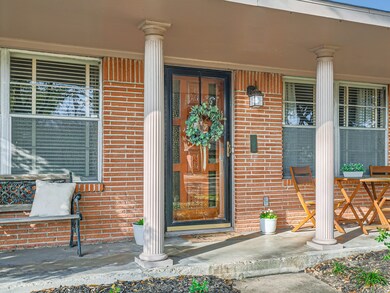 1615 Willowby Dr, Houston, TX 77008 - photo 5