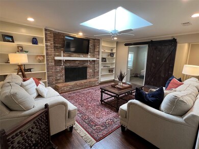 1753 Cynthia Ln, Hurst, TX 76054 - photo 5