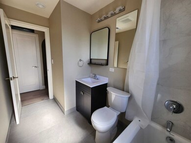 2720 W Glenlake Ave unit 2, Chicago, IL 60659 - photo 6