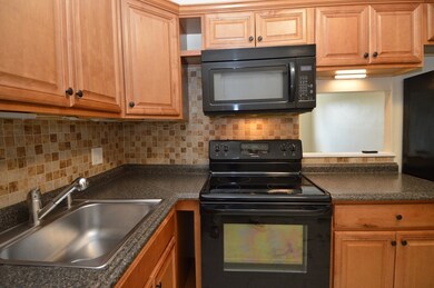 69 Milliken Ave unit 24, Franklin, MA 02038 - photo 3