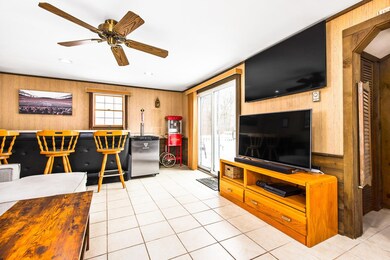 202 Holly Ln, Portsmouth, NH 03801 - photo 5