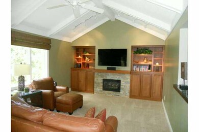 933 52nd Ct, West Des Moines, IA 50265 - photo 2