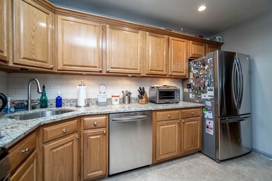 66 Cottonwood St, Jersey City, NJ 07305 - photo 4