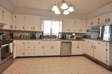 Kitchen 4