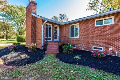 6437 Sunset Dr, Frederick, MD 21702 - photo 2