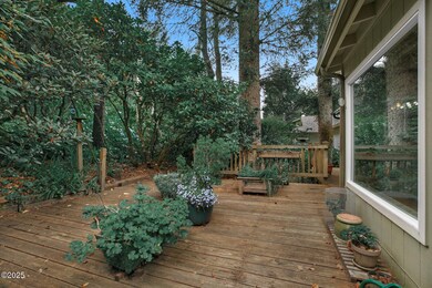 7113 SW Abalone St, South Beach, OR 97366 - photo 3