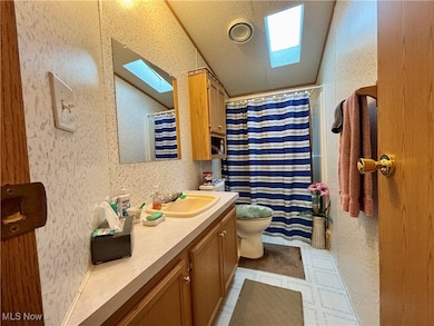 346 Goldway Dr, Painesville Township, OH 44077 - photo 2