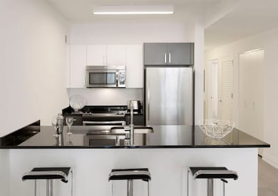 unlisted-address, New York, NY 10005 - photo 2