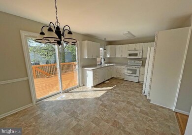 662 Yorkshire Dr, Edgewood, MD 21040 - photo 5