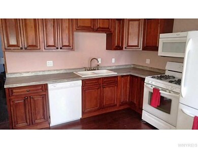 Kitchen. New Cabs, Countter top, flooring, electri