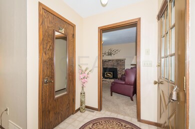 2414 W Fallcreek Ct, Grand Forks, ND 58201 - photo 6