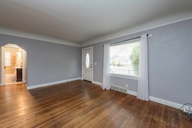 102 Baldwin Ave, Waukegan, IL 60085 - photo 6