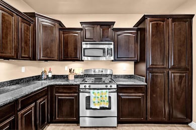 20220530165635118858000000-o