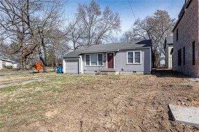 868 NW B St, Bentonville, AR 72712 - photo 5