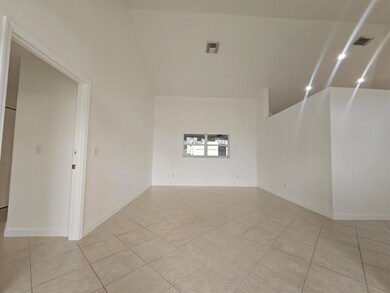 3215 SE Pinto St, Port Saint Lucie, FL 34984 - photo 5