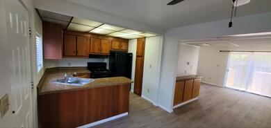 Dining to Kitchen