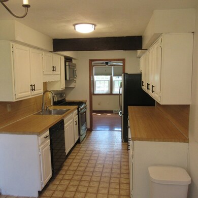 52 Apache Way, Tewksbury, MA 01876 - photo 5