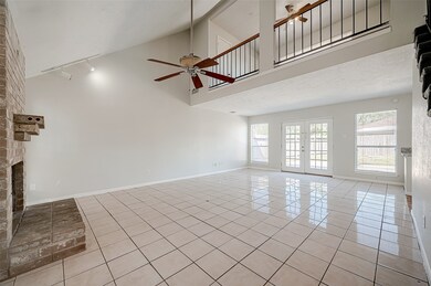 8530 Rose Manor Dr, Houston, TX 77095 - photo 6