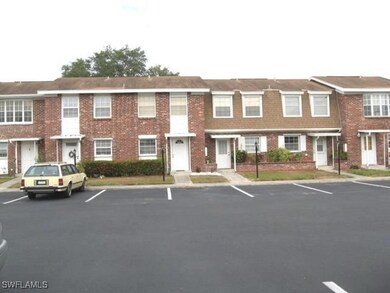 864 Courtington Ln unit 12, Fort Myers, FL 33919 - photo 2