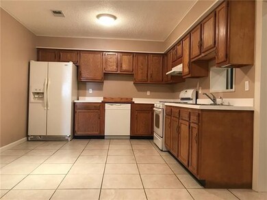 Kitchen 3901