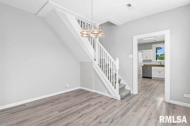 926 Broadway St, Lincoln, IL 62656 - photo 7