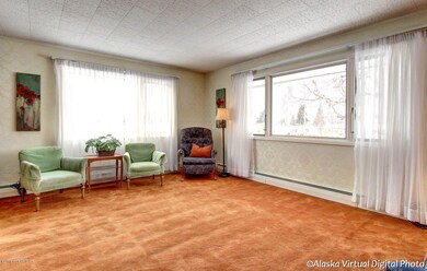 Bright Living Rm