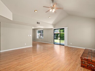 461 E Alluvial Ave unit 105, Fresno, CA 93720 - photo 3