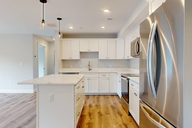 610 Salem St unit 404, Wakefield, MA 01880 - photo 3