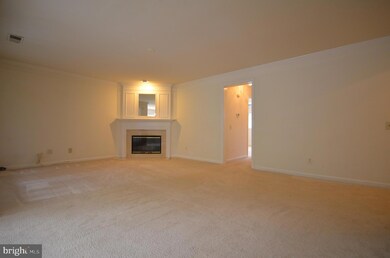 9298 Cardinal Forest Ln unit 9298A, Lorton, VA 22079 - photo 5
