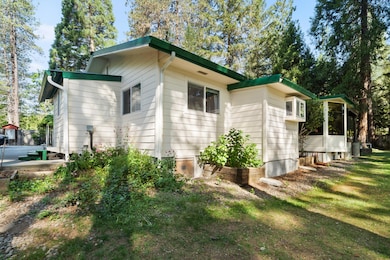6. Rear of Home west rear