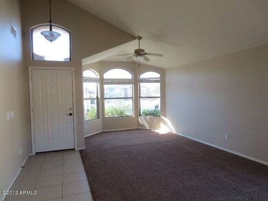 livng room (1)