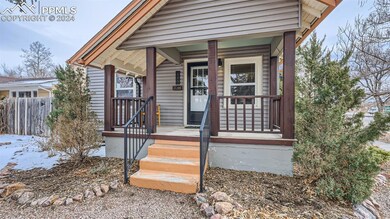 Property entrance featuring a porch