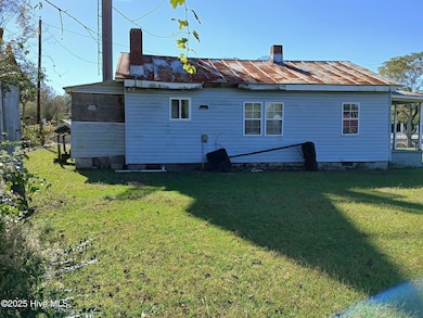 409 Plum St, New Bern, NC 28560 - photo 3