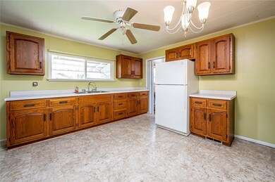 306 3rd St, Latrobe, PA 15650 - photo 6