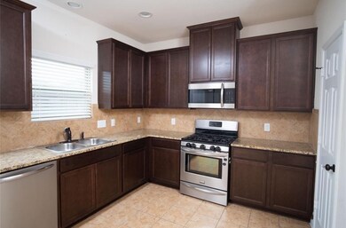 11334 Creekway Bend Dr, Humble, TX 77396 - photo 5