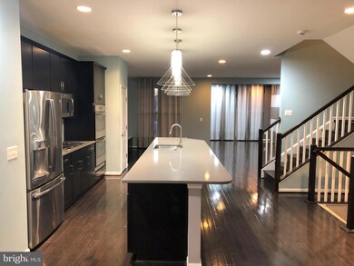 25313 Wakestone Park Terrace, Chantilly, VA 20152 - photo 4