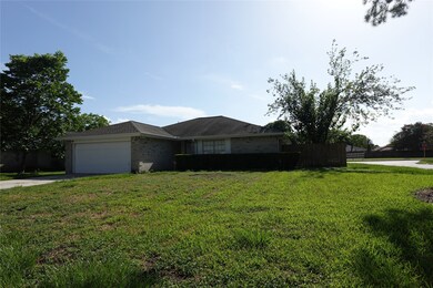 8331 Snail Hollow Dr, Houston, TX 77064 - photo 2