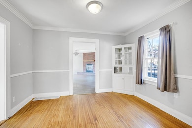 235 Arden St, Waterloo, IA 50701 - photo 6