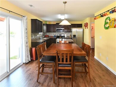 115 Harvest Pointe Dr, Statesville, NC 28677 - photo 3